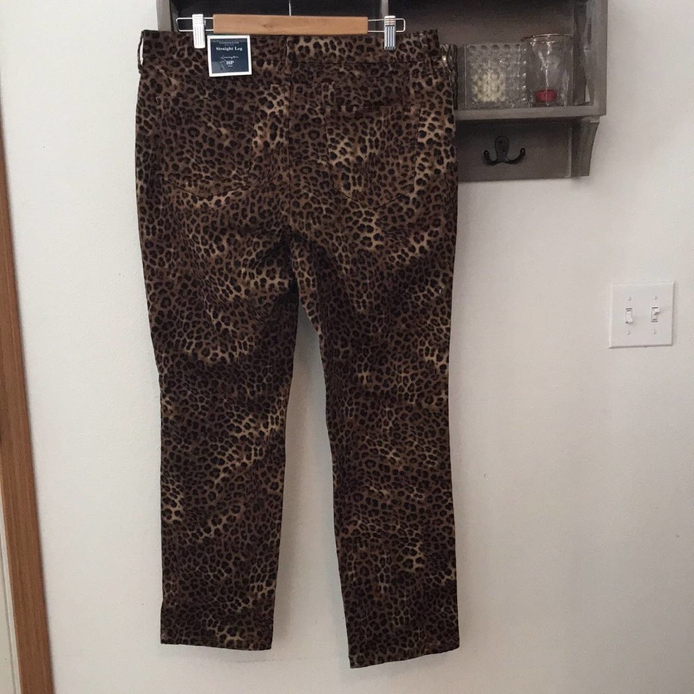 Charter Club Lexington of straight pants, neutral cmb, leopard print siz… - Picture 2 of 11